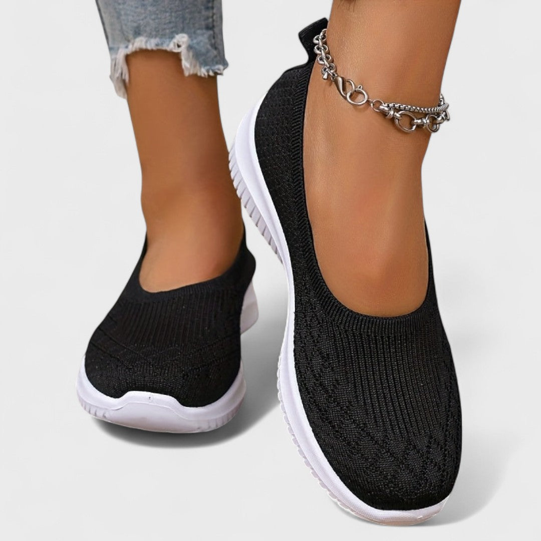 Renáta - Könnyű és légáteresztő cipő