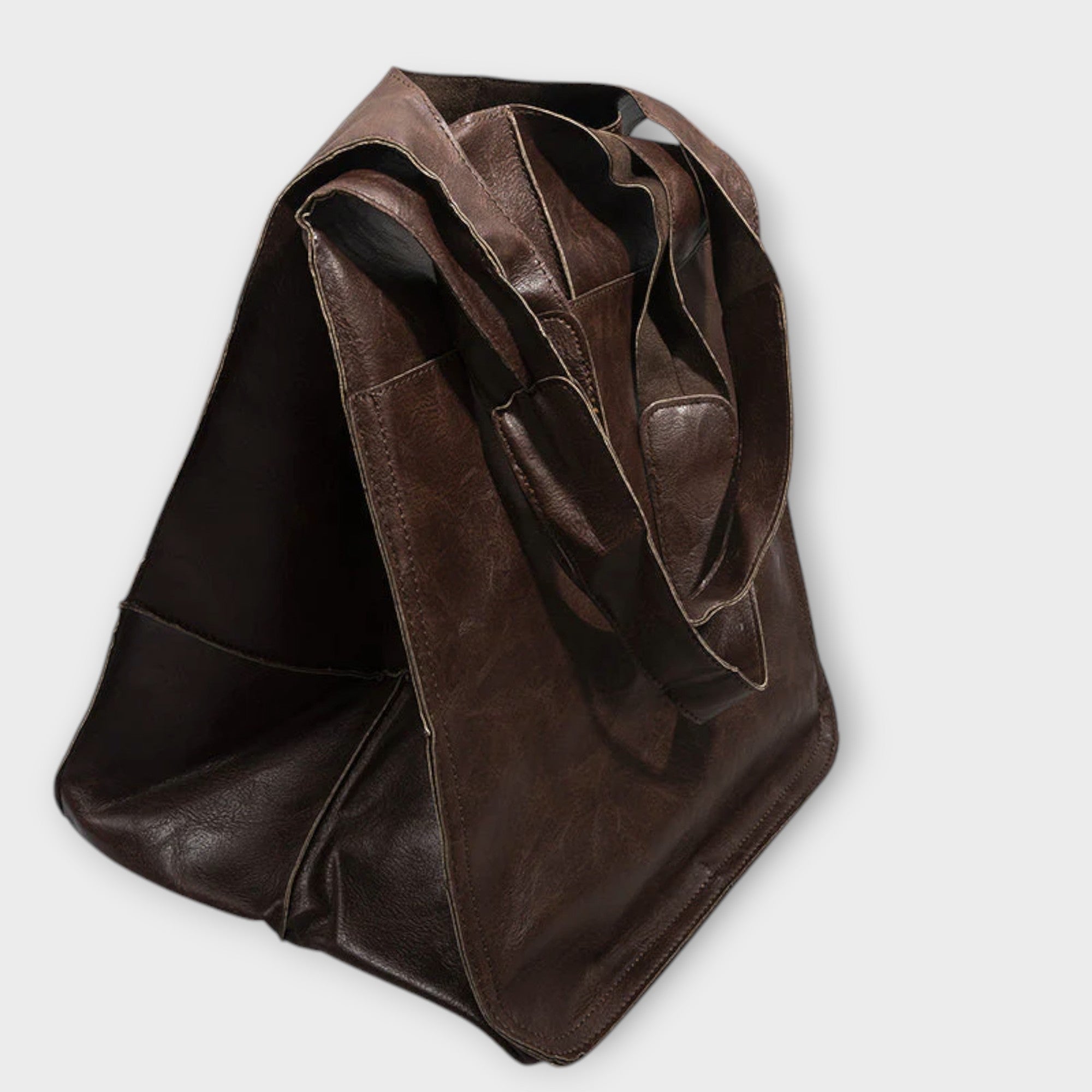 Tágas hétvégi táska